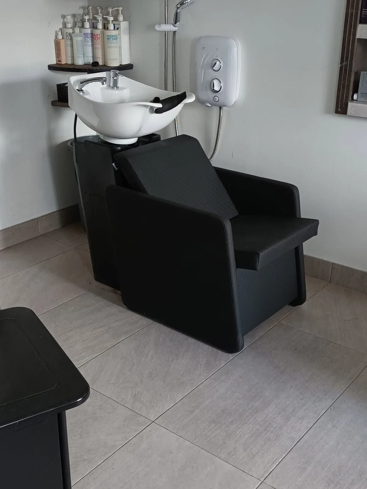 Salon backwash unit and electric shower plumbed in
